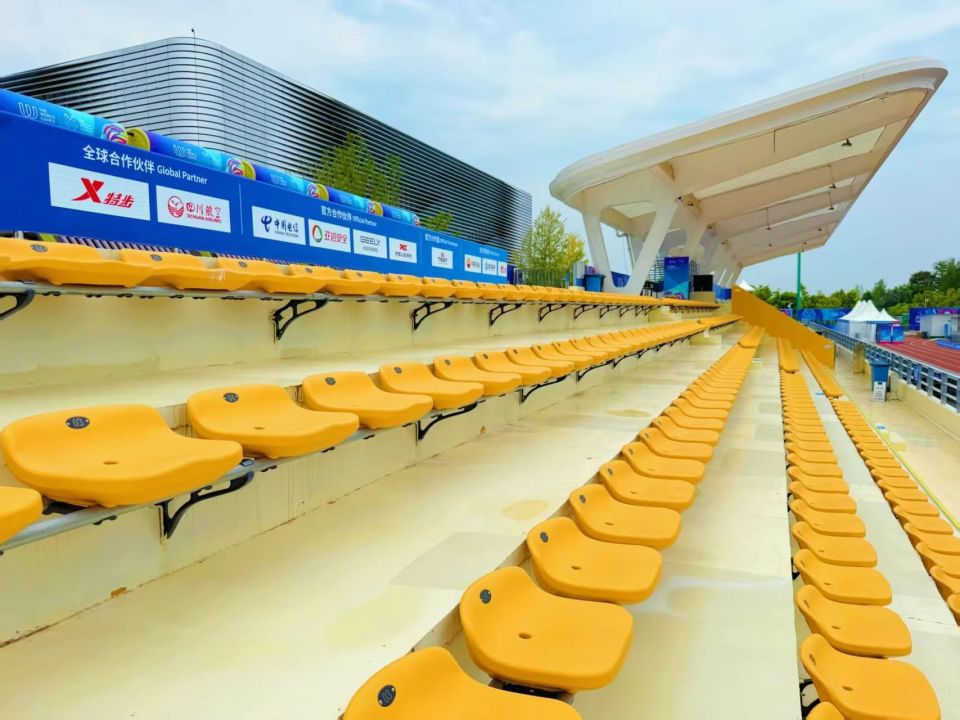 主题造型L, 大利亚, 维保人员等