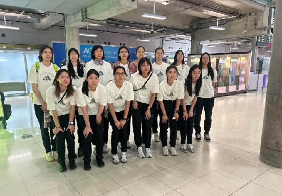 情况, 老队员的经, 经抵达了泰